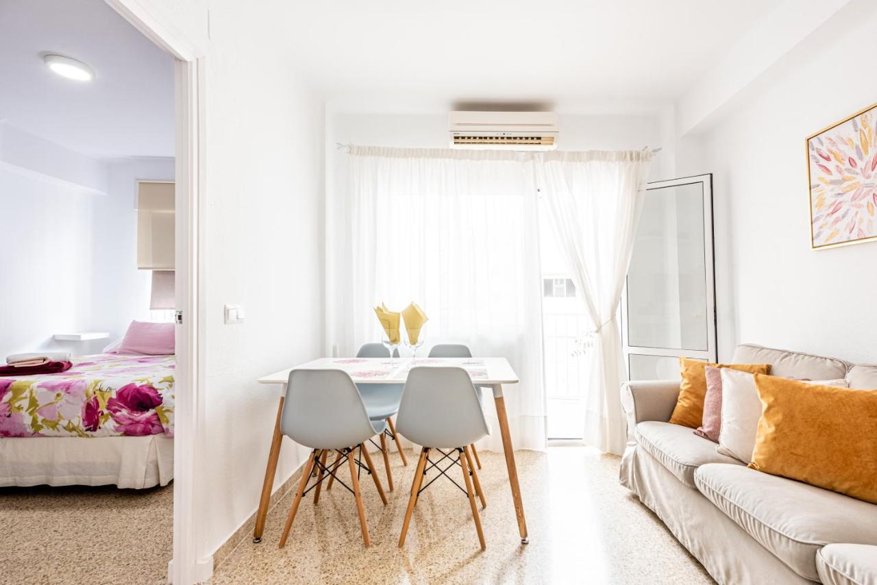 Torrecilla Sirena Beach Нерха Екстериор снимка